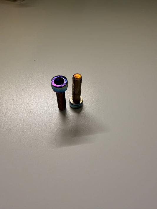 Throttle Titanium Bolts (set of 2) (Limited Edition Color)